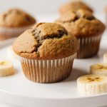 Saftige Bananenmuffins im Airfryer für ein köstliches Frühstück oder Snack.